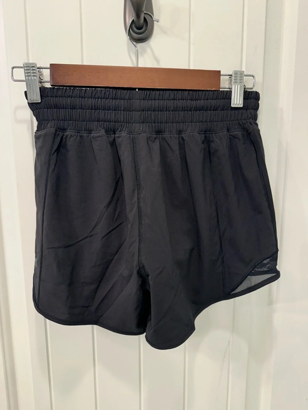Lululemon Hotty Hot High-Rise Short Black Size 2